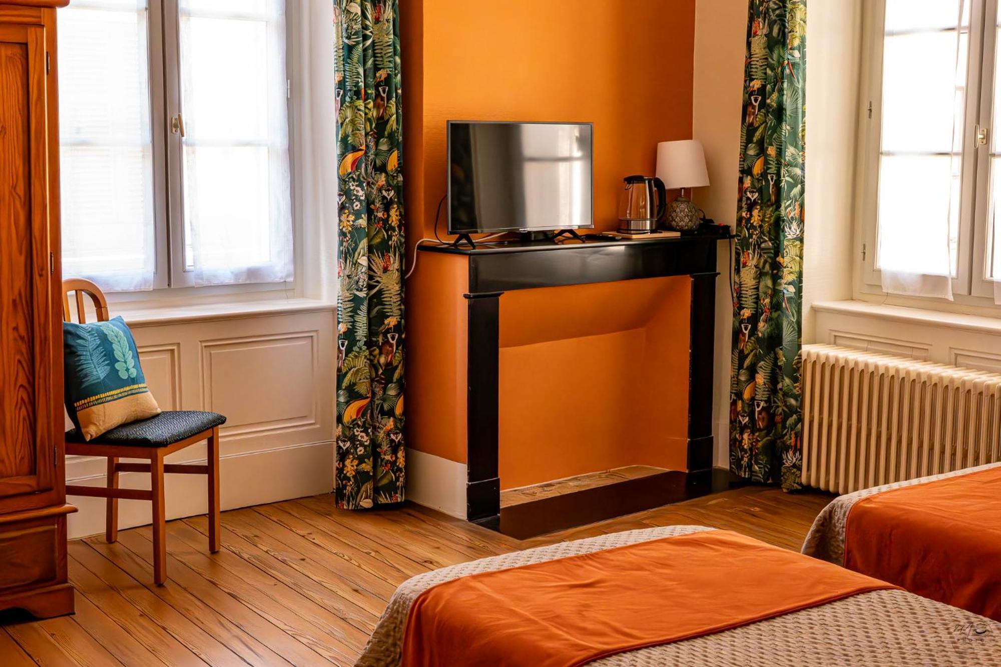 La Maison Duffour Chambres D'Hotes Avec Petit Dejeuner Tonneins Buitenkant foto